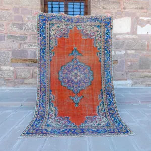 3927 Handwoven Vintage Rug 5'8x9