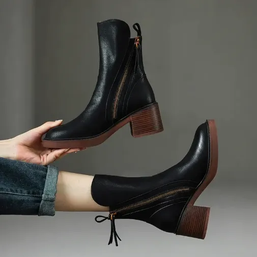 Avalynn | Leather ankle boots