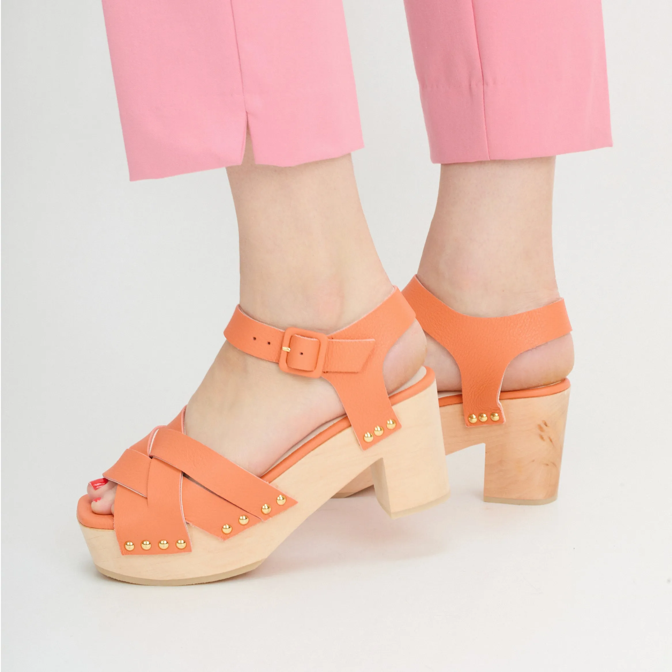 Bea clog papaya