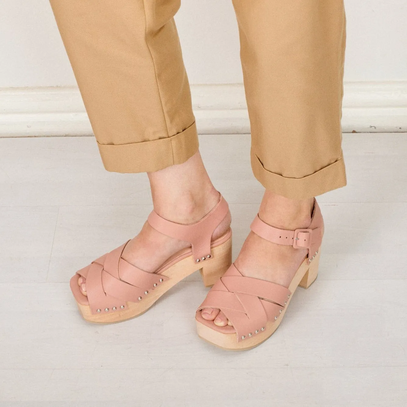 Bea clog pink clay