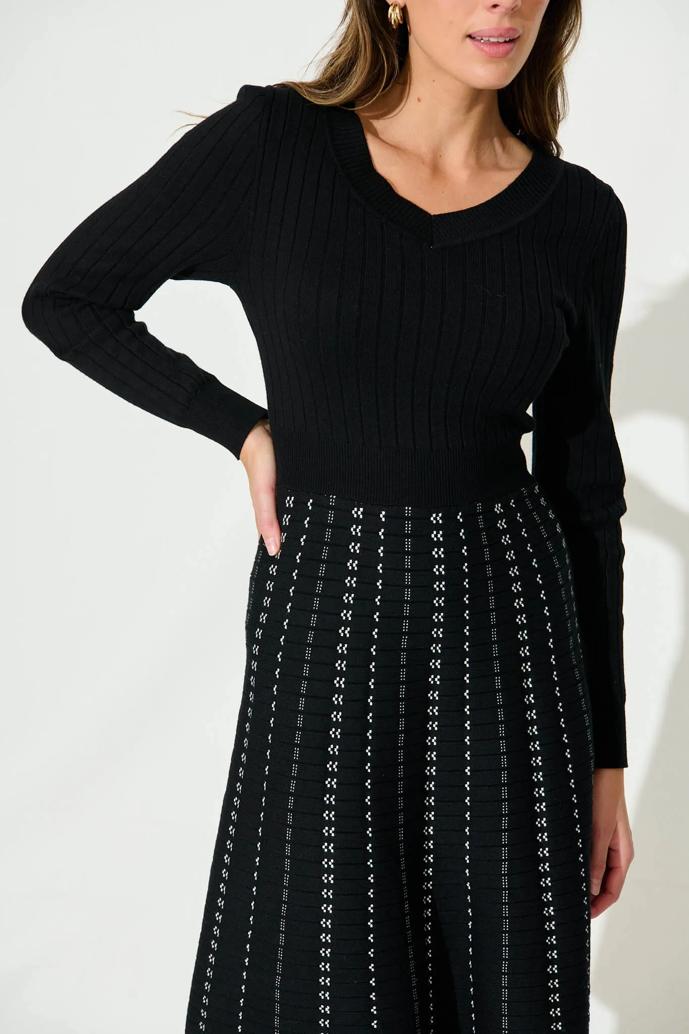 Black Knit Dress - Elegant & Chic