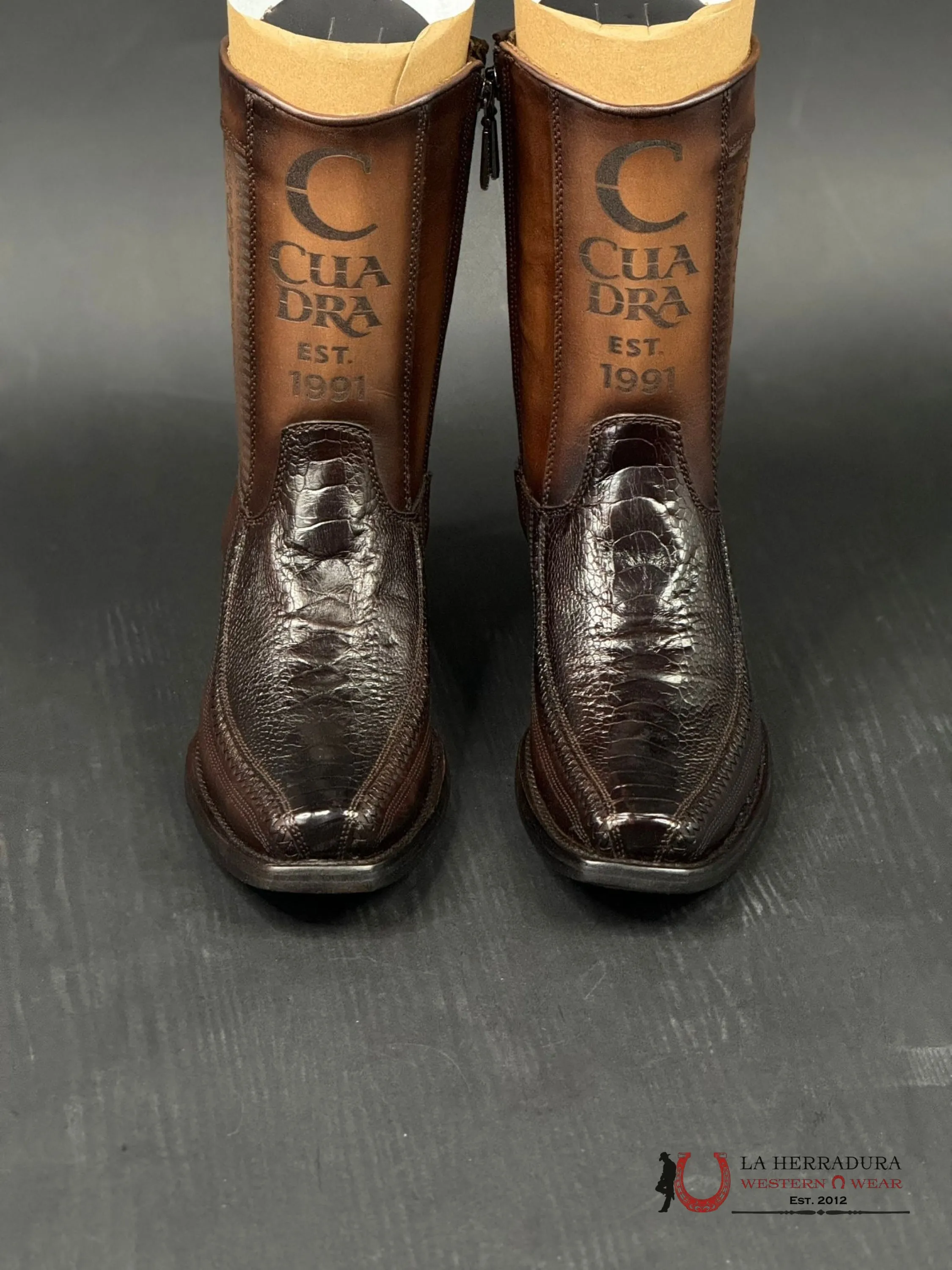 CUADRA SHORT BOOT OSTRICH LEG  LASER & WOVEN NARROW SQUARE TOE PATA DE AVESTRUZ- 1J2KPT