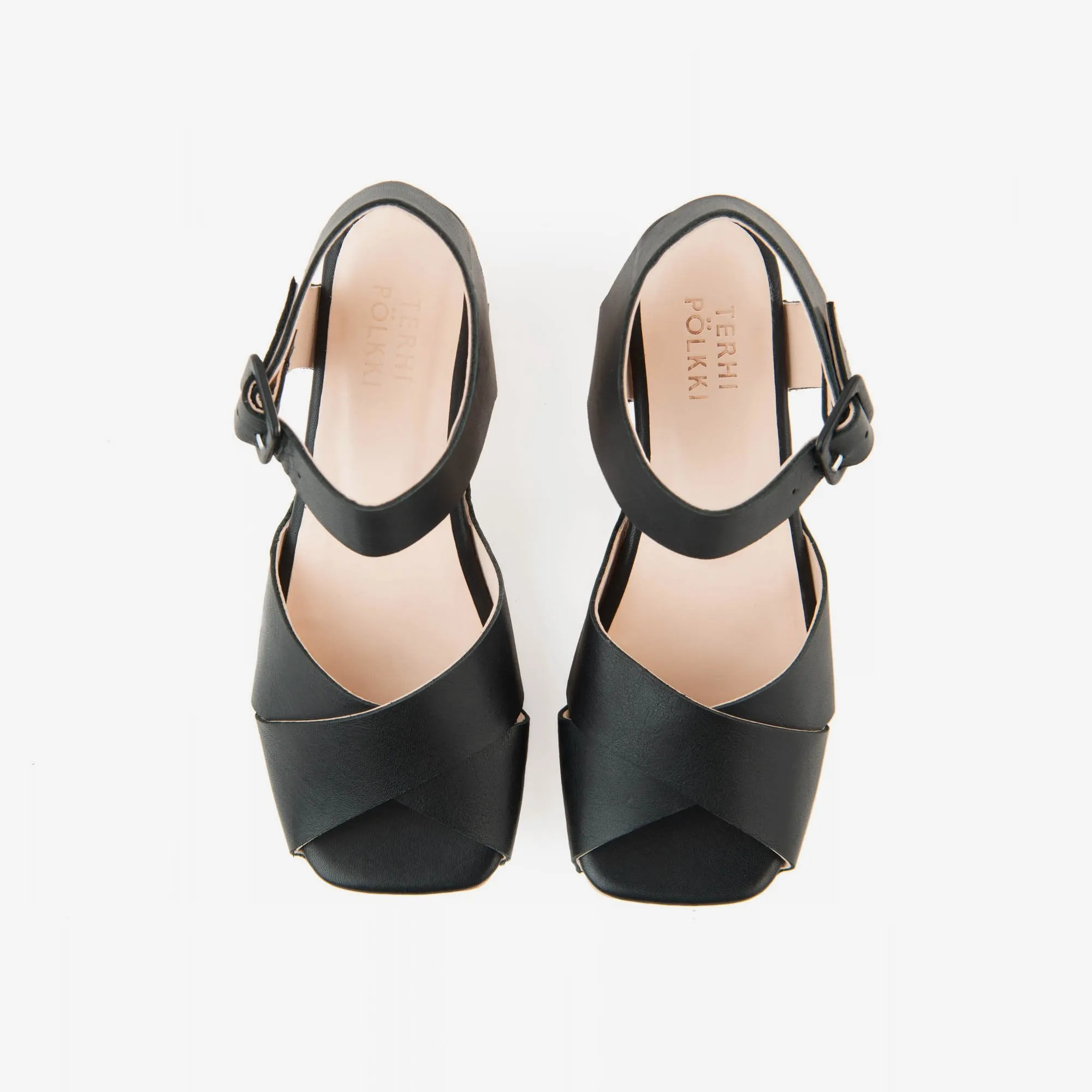 Dora clog black