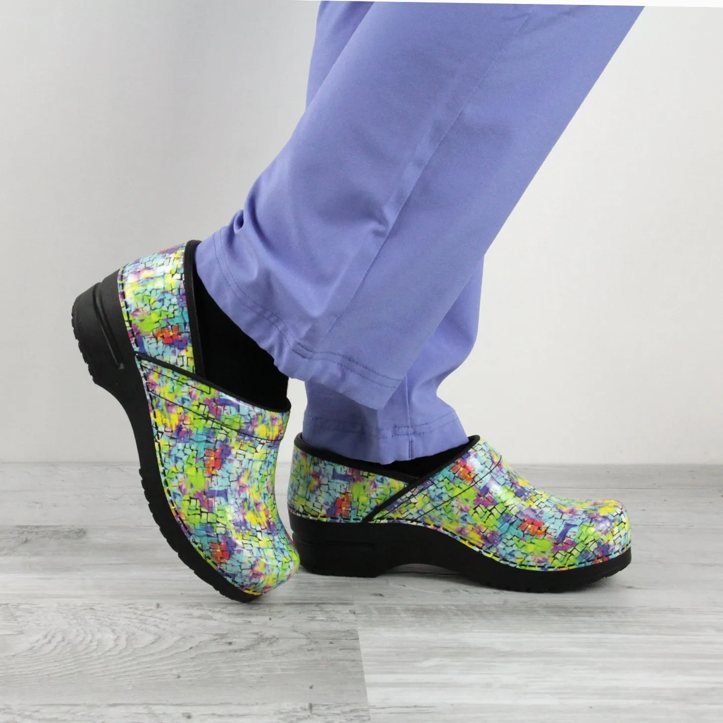 Fresco Women's Clog in Multi