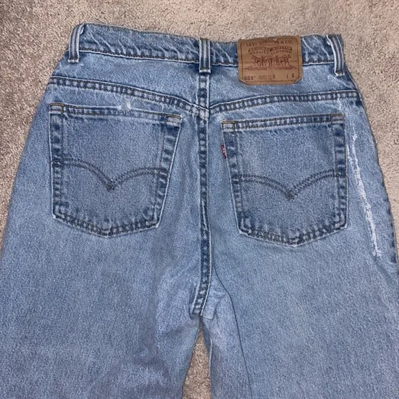 Levi 551 relaxed fit tapered leg