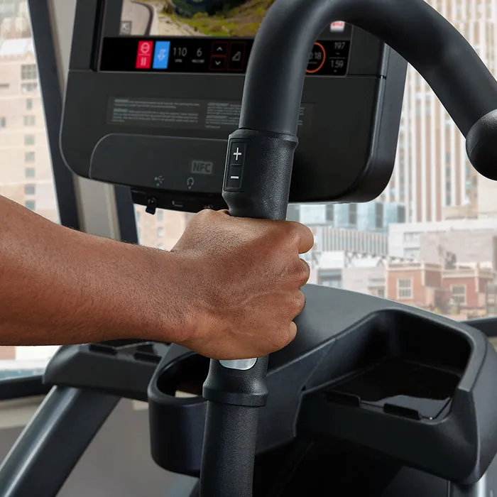 Life Fitness Total-Body Arc Trainer