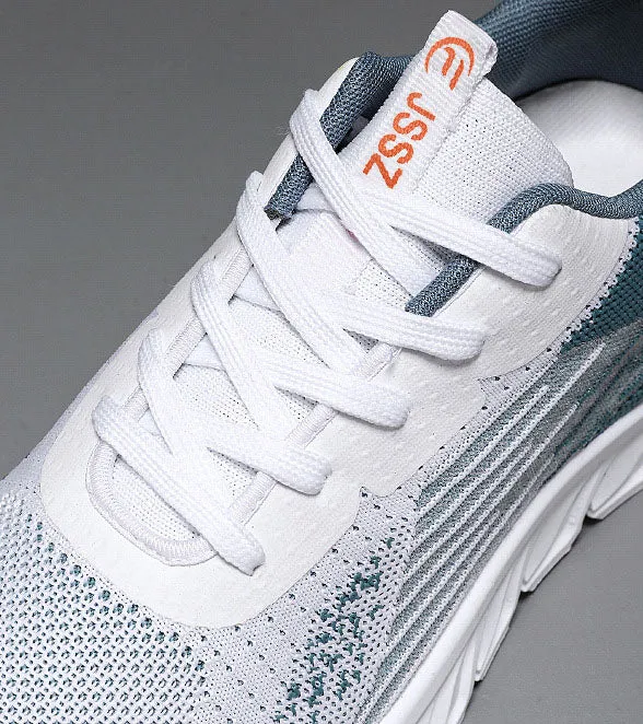 Lightweight and Cushioned Running Sneakers for Outdoor Adventures