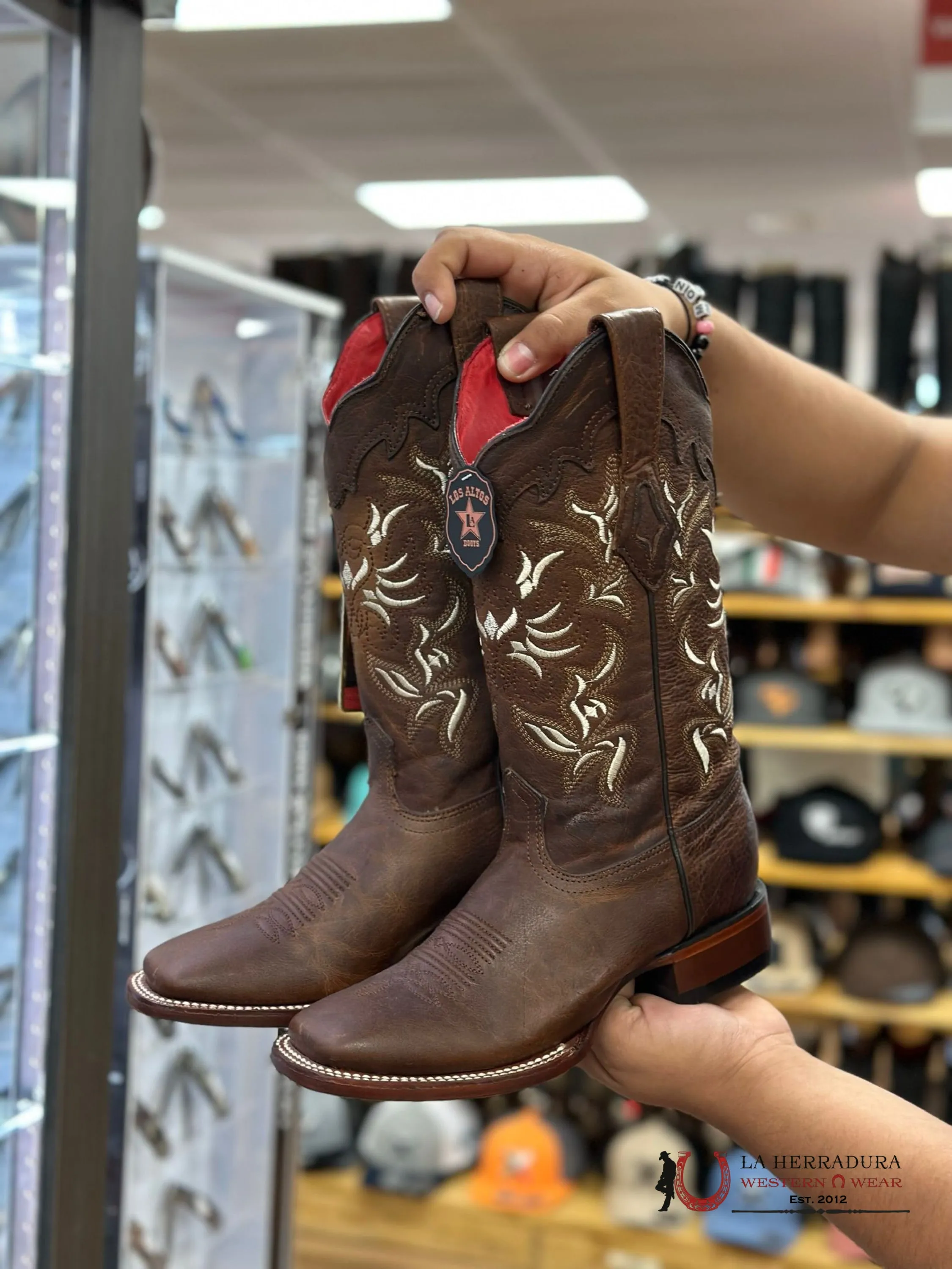 LOS ALTOS RAGE WALNUT WIDE SQUARE TOE