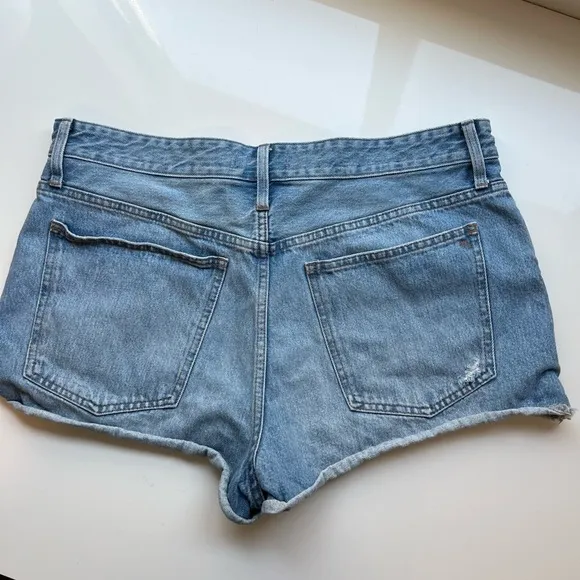 Madewell Distressed Relaxed Denim Jean Shorts in Homecrest Wash- Size 31