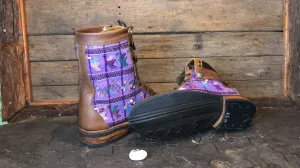 Size 39 Gypsy Boots - Birds on Purple