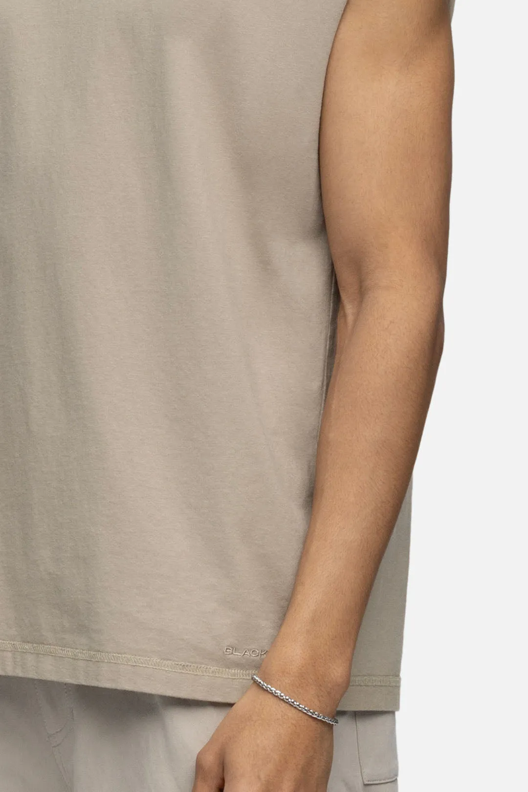 SLEEVELESS T-SHIRT CEMENT
