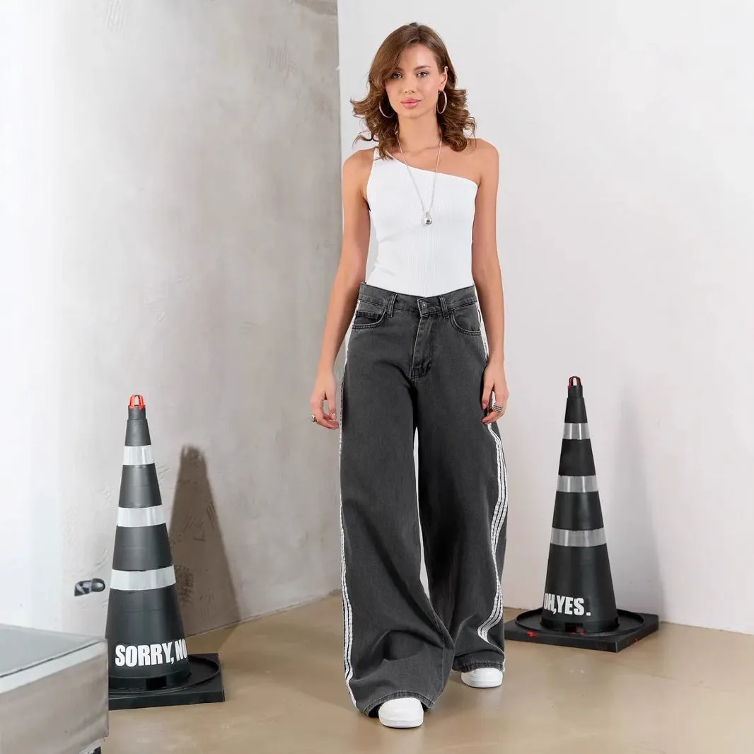 Stylish Contrast Stripe Wide-Leg Denim Pants for Effortless Chic