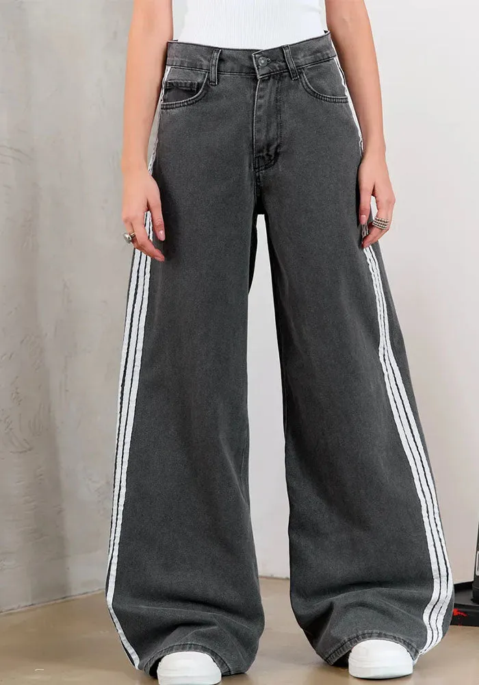 Stylish Contrast Stripe Wide-Leg Denim Pants for Effortless Chic