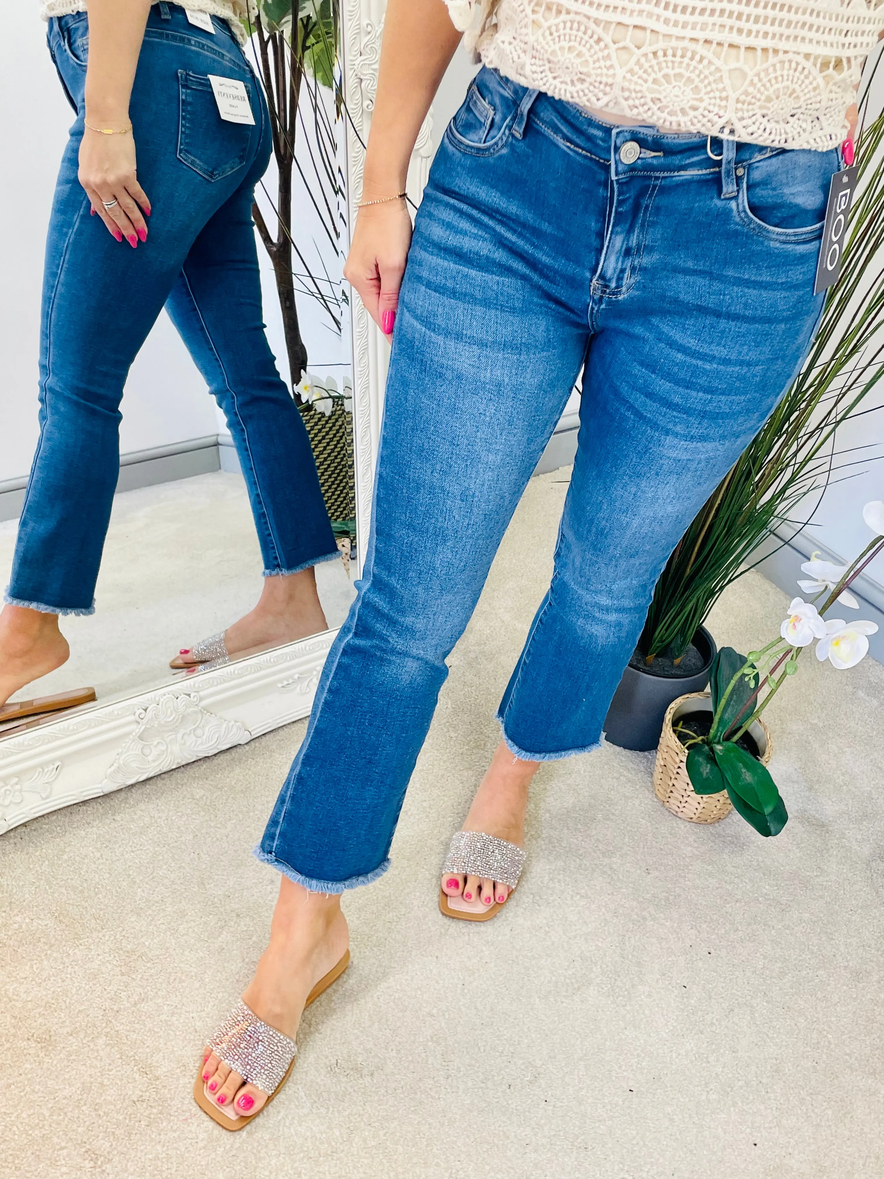 The STEPH ankle grazer jeans - sizes 6 to 14