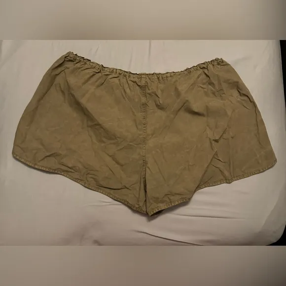 Urban Outfitters Army Green Shorts Adjustable Waist NWOT