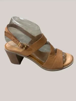 Uski Tan Leather
