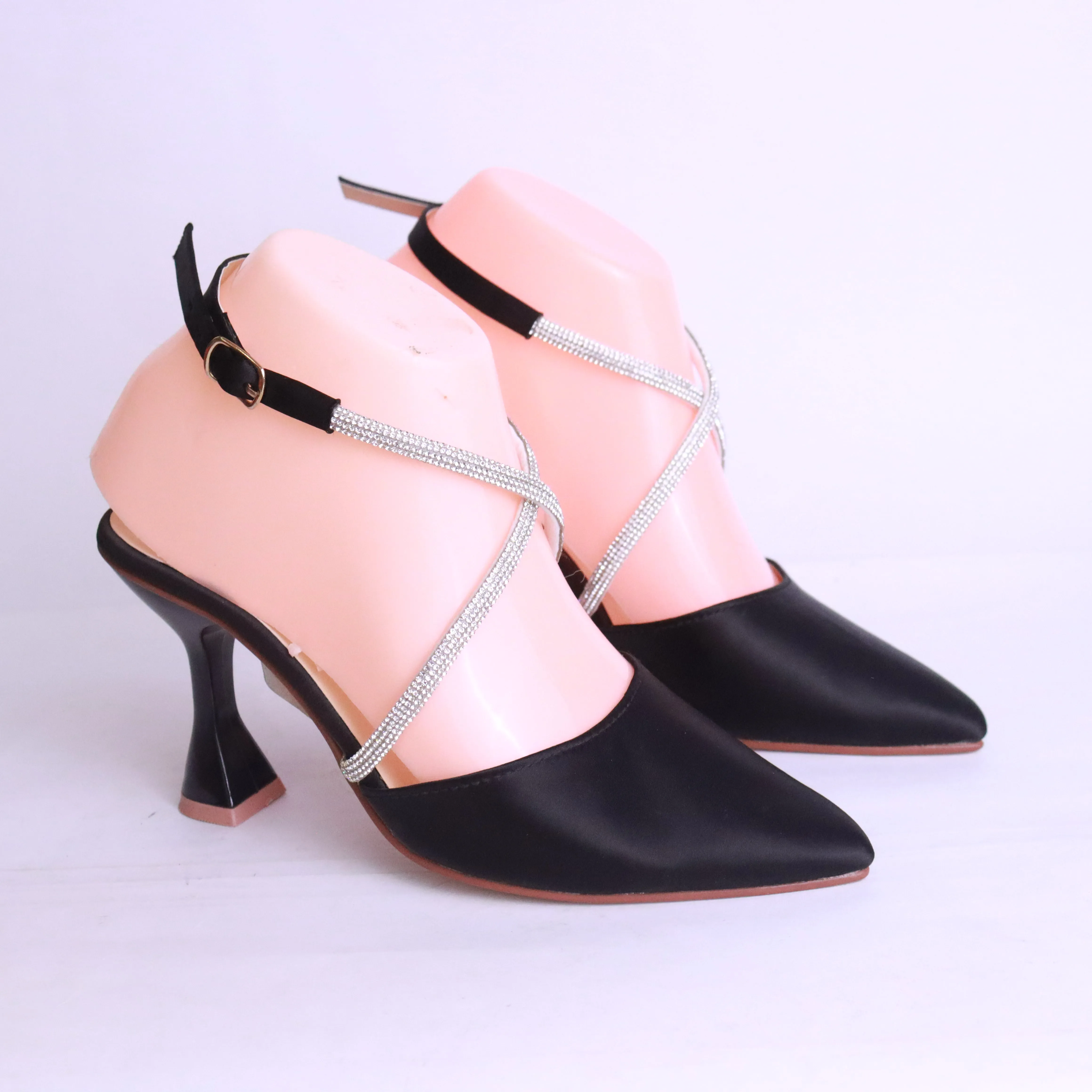 WOMEN COURT SHOES