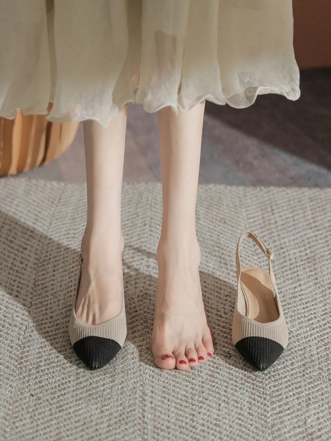 Women's Mid Heel Pointed Toe Woven High Heel Shoes