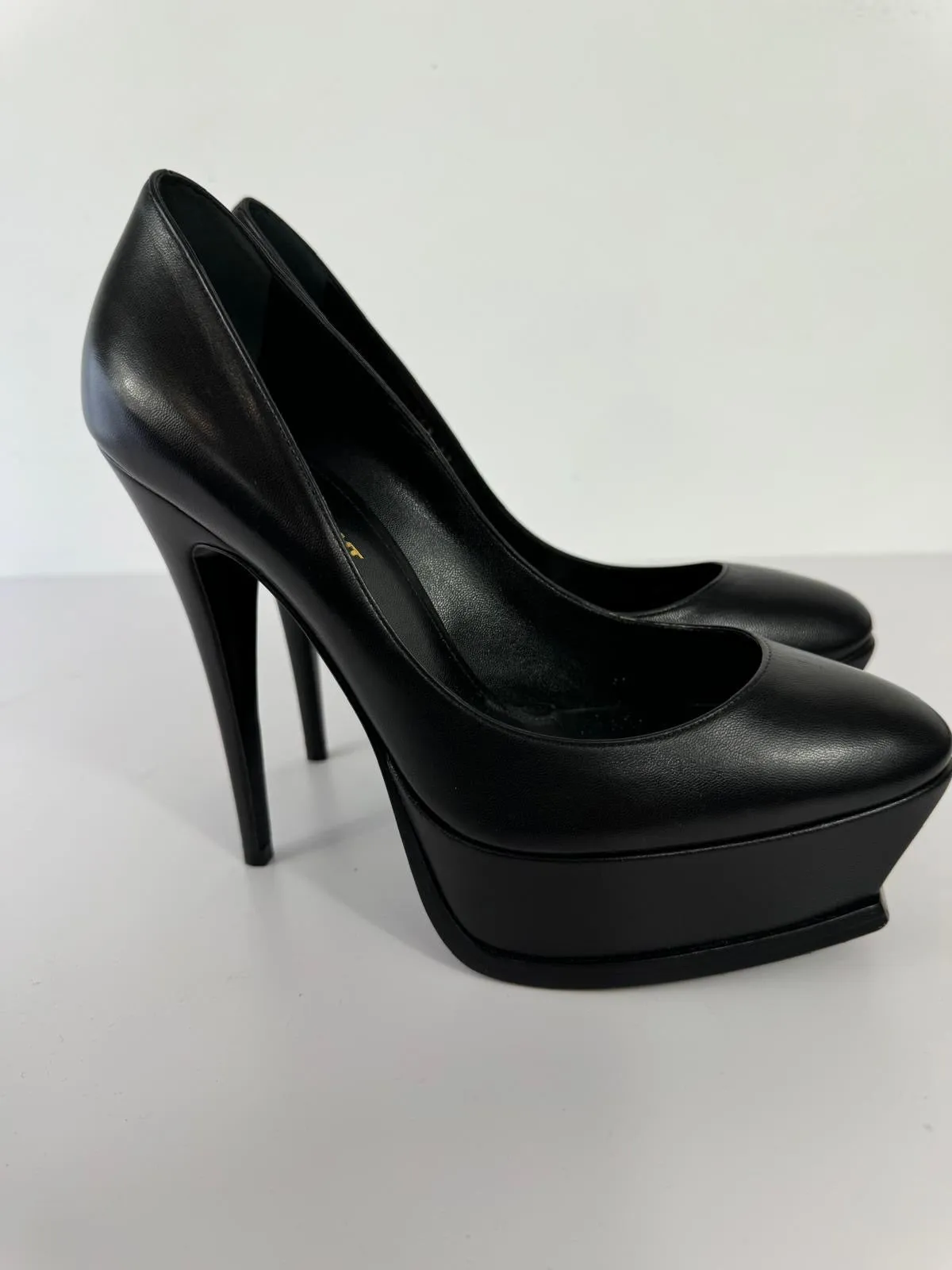 YSL TRIBUTE 105 LEATHER PUMPS