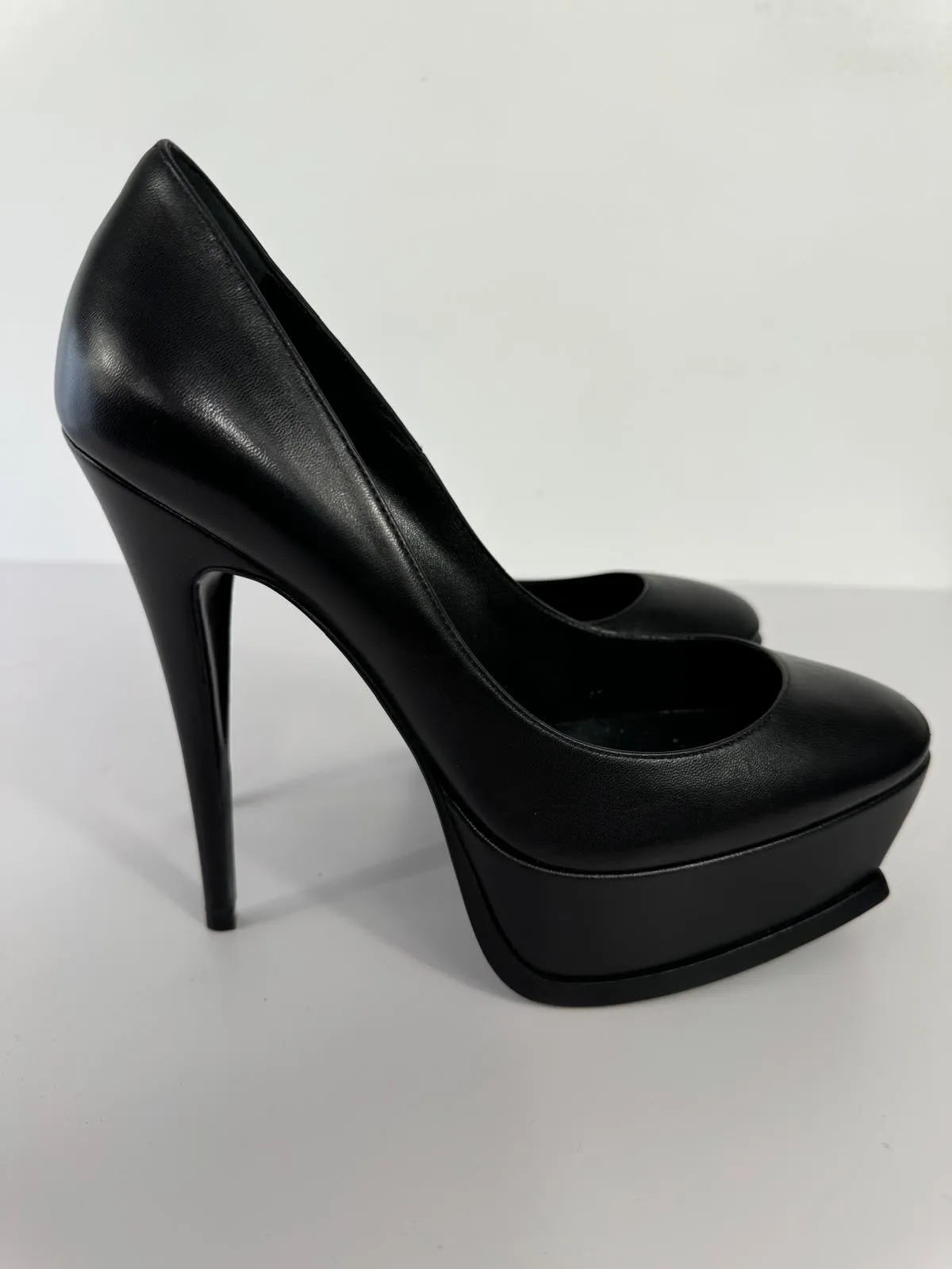 YSL TRIBUTE 105 LEATHER PUMPS